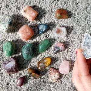 Tumbled Crystals Bundle + A Raw Geode